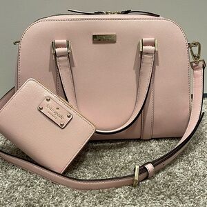Gently used authentic Kate Spade bag